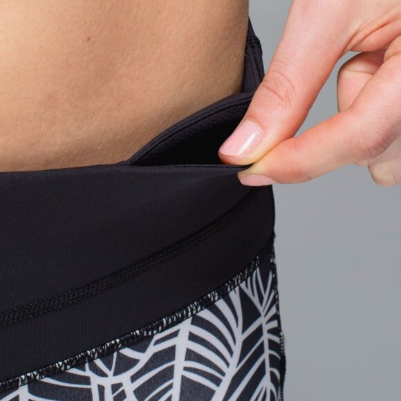 Lululemon Run A Marathon Crop II Pretty Palm Black Angel Wing / Black - Picture 5 of 8